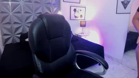megan__monroe online show from February 15, 2026, 9:44 pm