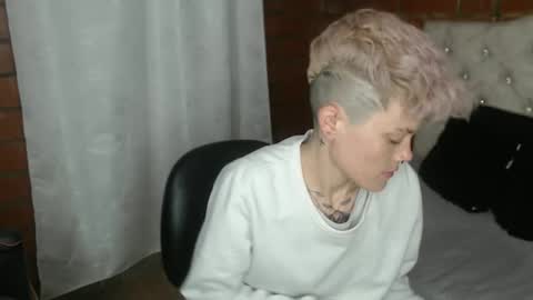 Snapshot of megan_coop3r_ chatting on May 10, 2026, 1:22 am Megan and sophi online show from May 10, 2026, 1:22 am