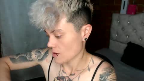 Snapshot of megan_coop3r_ chatting on June 11, 2026, 1:16 am Megan and sophi online show from June 11, 2026, 1:16 am