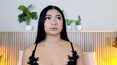 Snapshot of megan_cruzgb chatting on July 4, 2026, 12:22 pm Carolina Paez online show from July 4, 2026, 12:22 pm