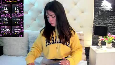     online show from February 4, 2025, 11:27 am