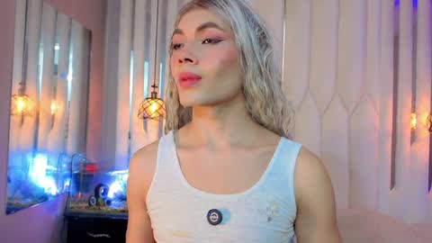 megan do santos online show from June 2, 2026, 7:49 pm