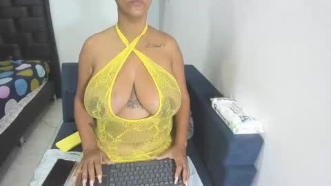 Snapshot of megan_greyxx chatting on January 11, 2025, 12:07 pm megan_greyxx online show from January 11, 2025, 12:07 pm