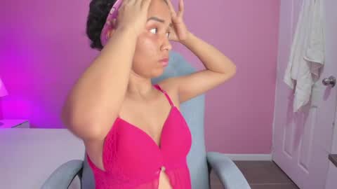 Snapshot of megan_robles chatting on May 31, 2026, 3:15 am megan_robles online show from May 31, 2026, 3:15 am