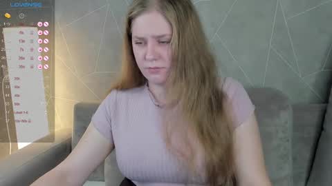 Megan Mon Fri  1600-2200pm Tue Wen Sat 0900-1600pm online show from December 16, 2024, 3:54 pm