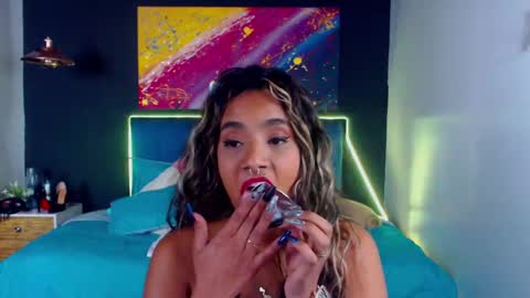 M E G A N   online show from January 31, 2025, 1:33 am