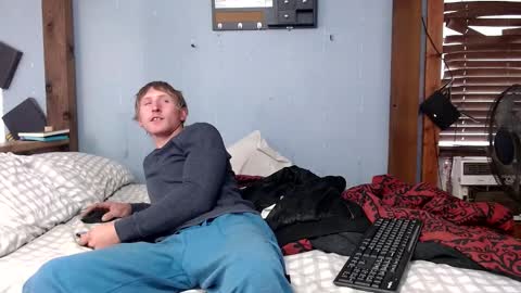 Snapshot of meganandeddie6715 chatting on December 7, 2024, 4:25 pm eddie and megan online show from December 7, 2024, 4:25 pm