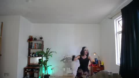 megan online show from April 6, 2026, 9:27 pm