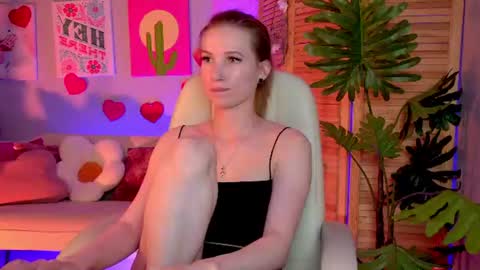Snapshot of meganrodgers chatting on July 14, 2026, 2:05 am megan online show from July 14, 2026, 2:05 am
