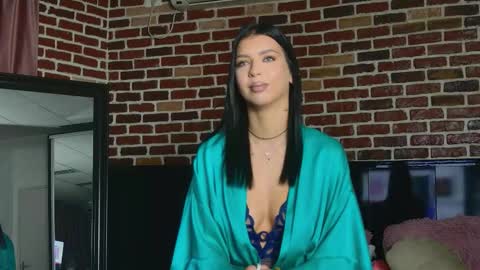 Megan online show from October 16, 2025, 4:35 am