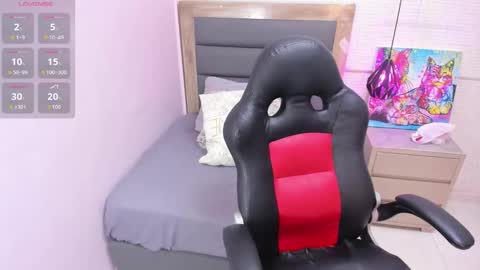 M E G A N  online show from November 6, 2025, 3:07 am