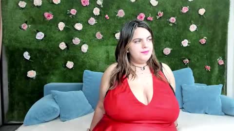 megatitts_ online show from October 8, 2025, 7:33 pm