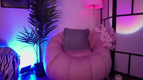 megga_bluee online show from July 29, 2026, 11:36 pm
