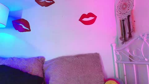 Snapshot of meggan_jade chatting on January 21, 2025, 11:45 pm Meggan online show from January 21, 2025, 11:45 pm