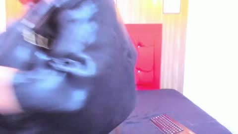 meggancurvy online show from April 17, 2026, 6:00 pm