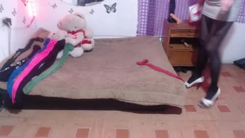 MEGHAN   online show from December 24, 2024, 12:33 am