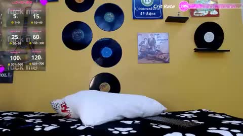 Snapshot of meisevil77 chatting on July 16, 2026, 2:39 am MEIS online show from July 16, 2026, 2:39 am
