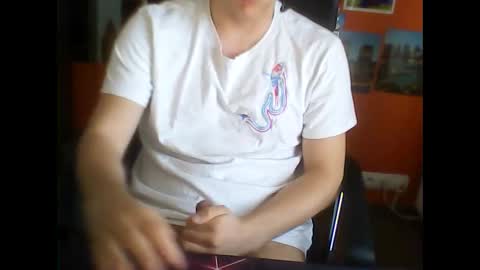 Snapshot of meks5544 chatting on April 18, 2026, 12:09 pm meks5544 online show from April 18, 2026, 12:09 pm