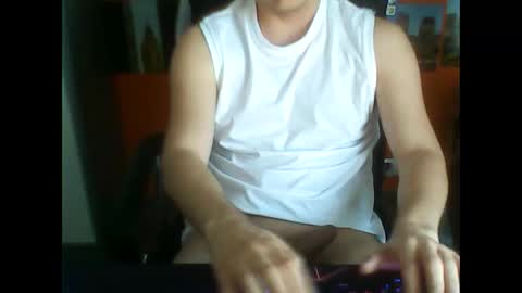 Snapshot of meks5544 chatting on May 1, 2026, 5:06 pm meks5544 online show from May 1, 2026, 5:06 pm
