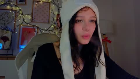 Snapshot of melan1e_ chatting on January 30, 2025, 5:19 am mel online show from January 30, 2025, 5:19 am