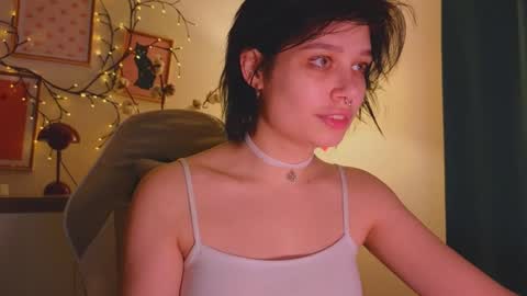 Snapshot of melan1e_ chatting on February 2, 2025, 7:20 am mel online show from February 2, 2025, 7:20 am