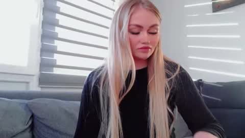 Snapshot of melani_a chatting on February 22, 2026, 2:15 pm Melania online show from February 22, 2026, 2:15 pm