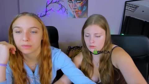 melani_bumm online show from October 4, 2025, 5:49 am