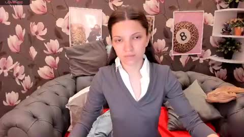 Snapshot of melanie_grant chatting on June 26, 2026, 8:19 am Melanie online show from June 26, 2026, 8:19 am