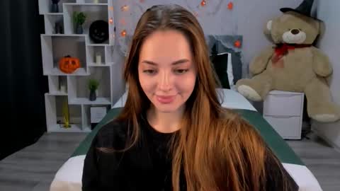 Snapshot of melaniealves chatting on October 14, 2025, 12:28 pm MelanieAlves online show from October 14, 2025, 12:28 pm