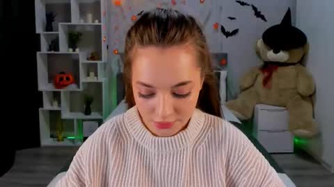 Snapshot of melaniealves chatting on October 22, 2025, 12:27 pm MelanieAlves online show from October 22, 2025, 12:27 pm