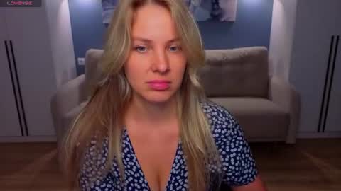 Snapshot of melaniebennett chatting on June 18, 2026, 6:46 am Melanie Bennett online show from June 18, 2026, 6:46 am