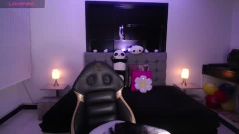 melanny_petite online show from July 12, 2026, 11:45 am
