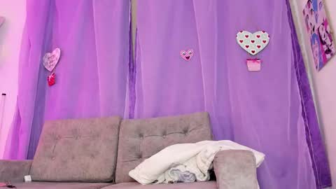 melany_jhonsonn online show from March 22, 2026, 9:02 am