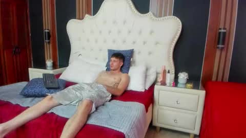 Snapshot of melanyandjecob chatting on February 14, 2026, 8:16 pm MelanyANDjacob online show from February 14, 2026, 8:16 pm