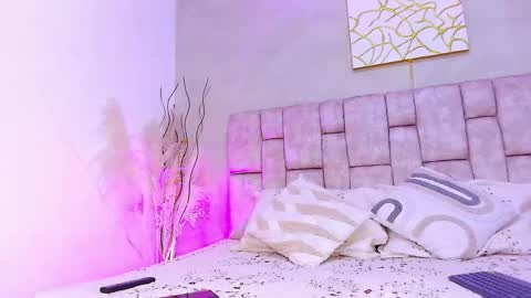 Melany online show from May 25, 2026, 12:55 pm