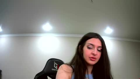 Snapshot of melena_caramel chatting on April 9, 2026, 1:49 pm melena_caramel online show from April 9, 2026, 1:49 pm