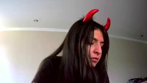 Snapshot of melena_caramel chatting on April 14, 2026, 7:14 am melena_caramel online show from April 14, 2026, 7:14 am