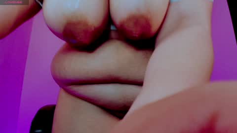 Snapshot of meleys_1 chatting on January 4, 2025, 3:40 am amelia online show from January 4, 2025, 3:40 am