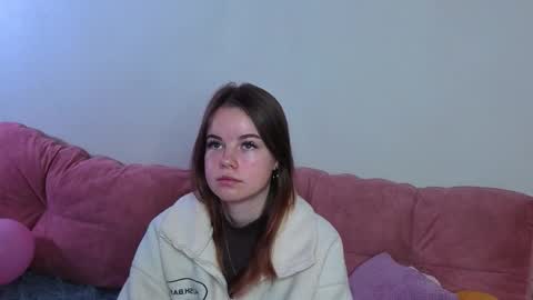 Erica online show from October 31, 2025, 7:42 am