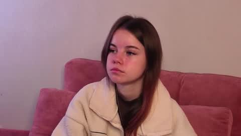 Erica online show from November 2, 2025, 8:06 am