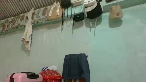 meliana98 online show from December 16, 2025, 1:16 pm