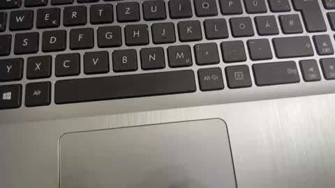 Snapshot of melisa100 chatting on December 7, 2024, 11:34 pm Melisa Andi online show from December 7, 2024, 11:34 pm