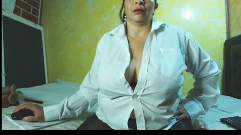 melisajoness online show from March 31, 2026, 10:37 am