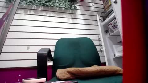 melishanton online show from February 9, 2026, 5:06 pm