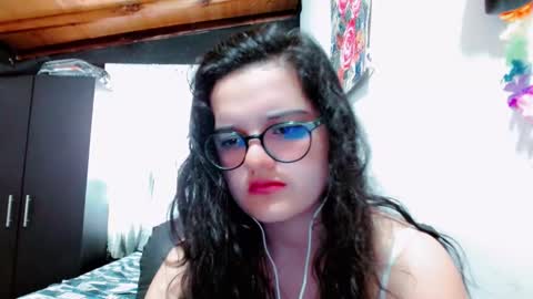 Snapshot of melissa_and_dany chatting on February 8, 2025, 6:01 pm Melissas Corner online show from February 8, 2025, 6:01 pm