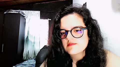 Snapshot of melissa_and_dany chatting on February 23, 2025, 8:11 pm Melissas Corner online show from February 23, 2025, 8:11 pm