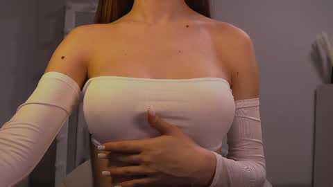 Snapshot of melissa_baby69 chatting on February 8, 2025, 7:27 pm WE ARE NOT LESBIAN WE ARE NOT KISSING Alisa right Katty left. Free action requestsBAN . start online show from February 8, 2025, 7:27 pm