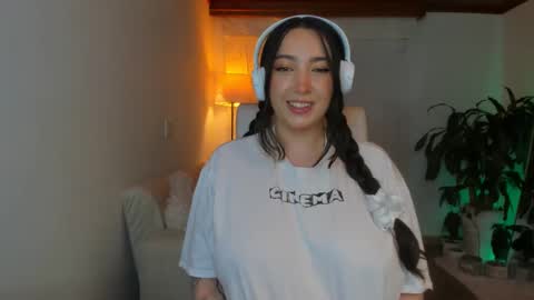 Melissa martiinez online show from December 28, 2024, 4:08 am