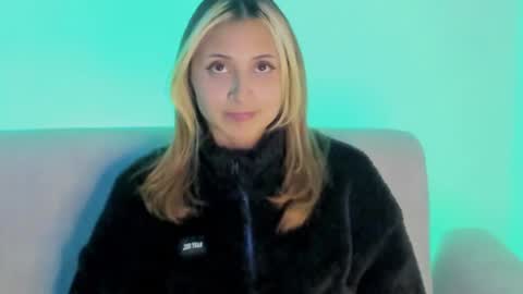 Snapshot of melissa_noir chatting on February 17, 2026, 5:59 am melissa_noir online show from February 17, 2026, 5:59 am