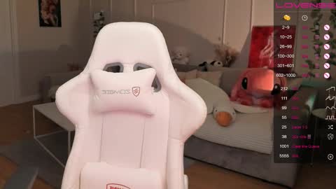 melissamiles online show from December 2, 2025, 2:23 pm